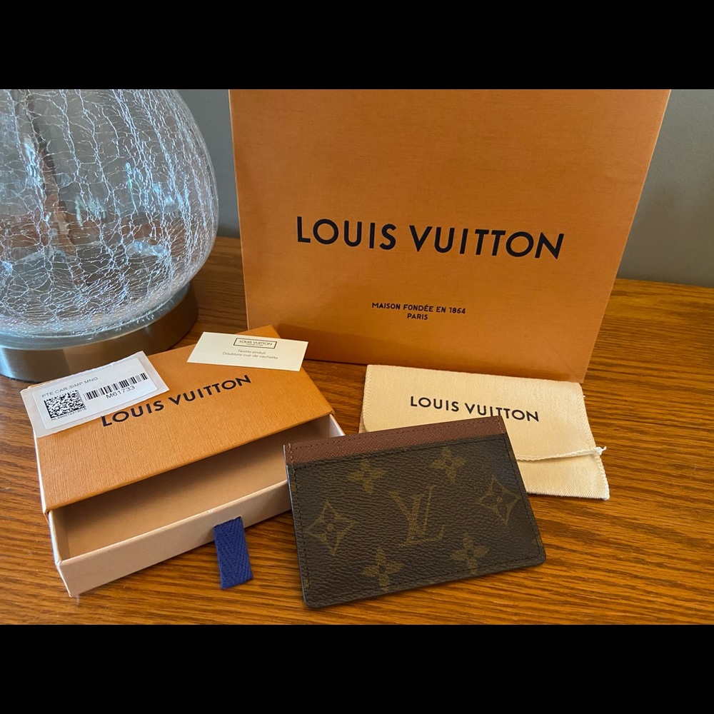 NWT Louis Vuitton Card Holder